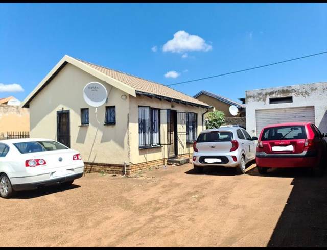 2 BEDROOM HOUSE FOR SALE IN PALM SPRINGS